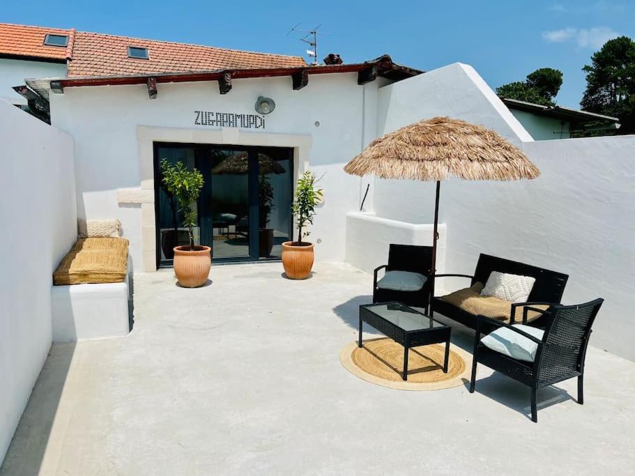 Apartment Garage - Piscine Et Terrasse